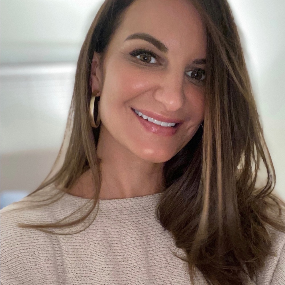 Meet your Posher, Angelina